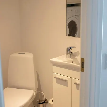 House In Park Filled With Charm Ferienhaus *