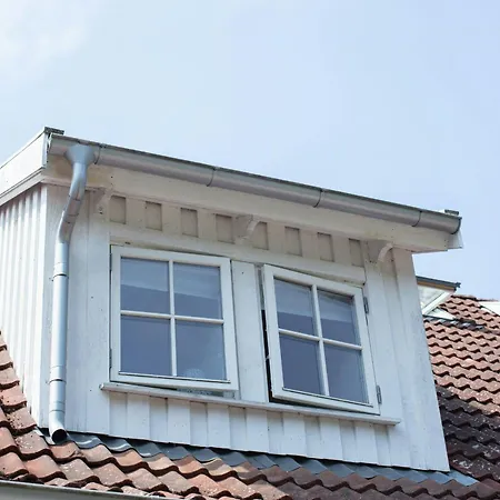 House In Park Filled With Charm Ferienhaus