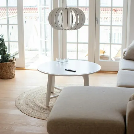 House In Park Filled With Charm Ferienhaus