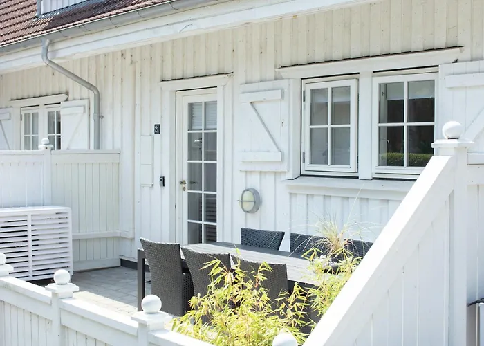 House In Park Filled With Charm Tatil Evi Rørvig